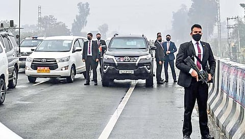 PM’s security breach : पंतप्रधान नरेंद्र मोदी यांची सुरक्षा धोक्यात, प्रकरण सुप्रीम कोर्टात पोहोचले!