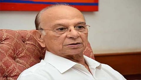 मी देवाला नारळ ठेवू शकत नाही का? : प्रतापसिंह राणेंची विचारणा