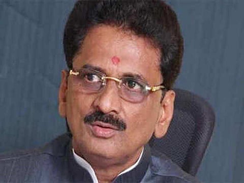 Ratnakar Gutte : आमदार रत्नाकर गुट्टे यांना ईडीचा दणका, २५५ कोटींची मालमत्ता जप्त