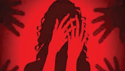 भंडारा : धावत्या बसमध्ये अल्पवयीन मुलीवर बलात्कार, तरुणास अटक