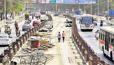 Pune Satara highway : पुणे-सातारा महामार्गावर टोल वसुली बेकायदा; कोट्यवधींचा गैरव्यवहार