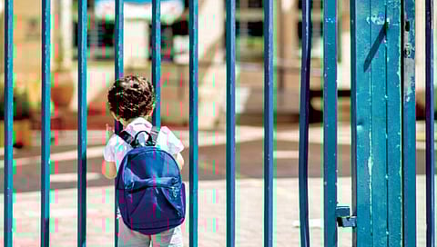 school lockdown : शाळांचा लॉकडाऊन निर्णय तत्काळ मागे घ्या, शिक्षणतज्ज्ञांचे मुख्यमंत्र्यांना पत्र