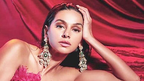 शिबानी दांडेकर