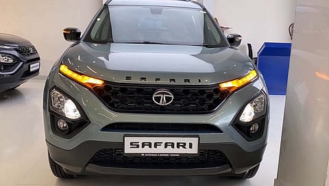 TATA Motors : भारतीयांच्या मनावर आदिराज्य गाजवणारी टाटा सफारी आता आली स्वस्तात आणि नव्या रुपात