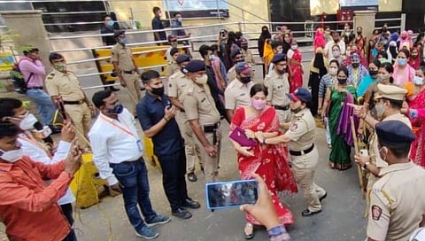 ठाणे: जितेंद्र आव्हाड समर्थकांची भाजपविराेधात घोषणाबाजी