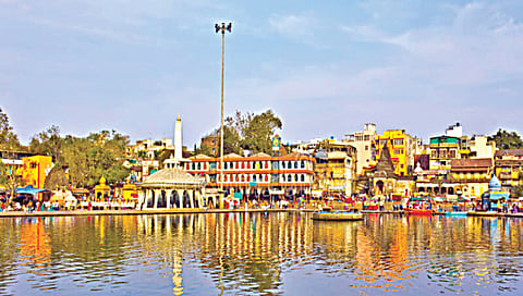 नाशिक : गोदाप्रदुषण रोखण्यासाठी आधी प्रबोधन नंतर दंडात्मक कारवाई