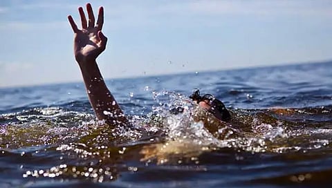 धुळे : कपडे धुण्यासाठी गेलेल्या मामी आणि भाचीचा तलावात बुडून मृत्यू