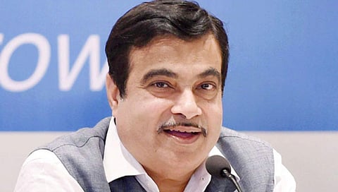 राजकारण म्हणजे पैसे कमविण्याचा धंदा नाही : नितीन गडकरी