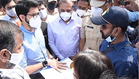 पुणे : डॉ.सलीम अली पक्षी अभयारण्य परिसर पक्ष्यांसाठी सुरक्षित करावा : आदित्य ठाकरे