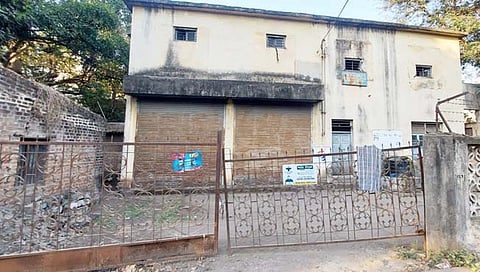 इचलकरंजीतील पशुवैद्यकीय दवाखान्याची दयनीय अवस्था, अत्याधुनिक उपकरणे वापराविना पडून