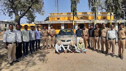 पैठण : गांजाची तस्करी करणाऱ्या टोळीकडून पोलिसांनी मुद्देमाल केला जप्त