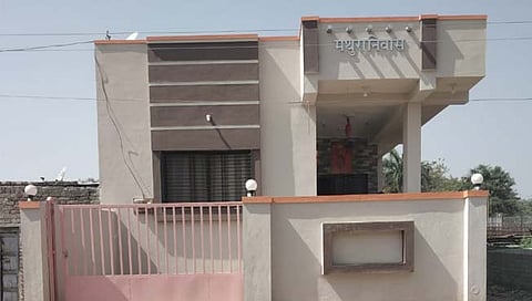 मोदींनी १५ लाख खात्यात पाठवले म्हणून घर बांधून रिकामा झाला आणि ४ महिन्यांनी उलघडा होताच..