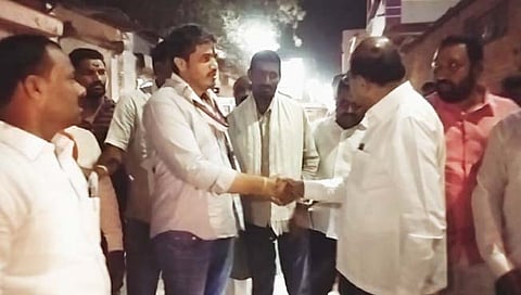 आमदार राधाकृष्ण विखे पाटील अन् राष्ट्रवादीचे राहित पवार एकत्र; चर्चांना उधाण