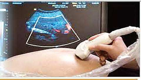 नाशिक : रुग्णालयातील सोनोग्राफी मशीनचा गैरवापर? ; गर्भलिंग निदान चाचणी होत असल्याचा संशय