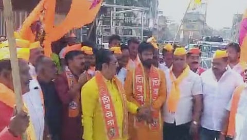 राज्यपाल कोश्यारी यांच्याविरोधात सोलापुरात शिवसेनेचे आंदोलन