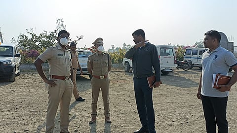 हिंगोली : कृषी बाजारात वॉचमनला रॉडचा धाक दाखवत चोरी