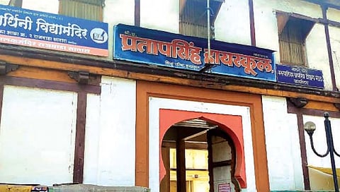 महापुरुषांच्या शाळा होणार आयडॉल