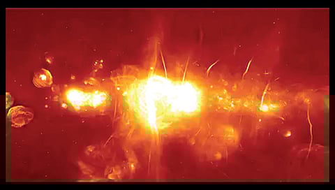 अंतराळात दिसले एक हजार चमकते धागे!