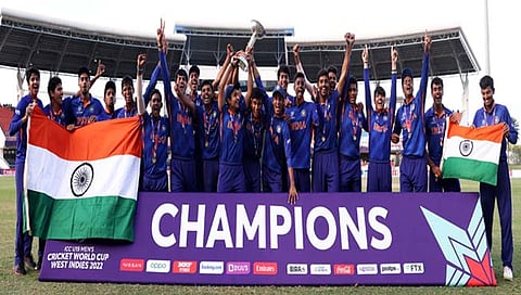 U19 World Cup Final : इंग्रजांना लोळवून U-19 वर्ल्डकप पाचव्यांदा टीम इंडियाने पटकावला !