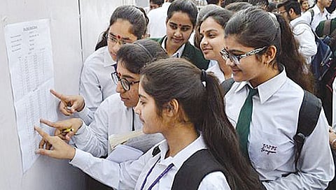 दहावी, बारावीसह सर्व बोर्डांच्या परीक्षा प्रत्यक्ष केंद्रांवरच