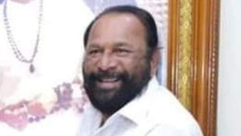 पनवेल : शिवसेनेचे माजी जिल्हा प्रमुख बबन पाटील यांच्यासह शंकर ठाकूर यांच्यावर विनयभंगाचा गुन्हा दाखल