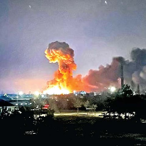 Russia-Ukraine conflict : राजधानी कीव्हमध्ये जोरदार संघर्ष, रशियाचे हल्ले परतवल्याचा युक्रेनचा दावा