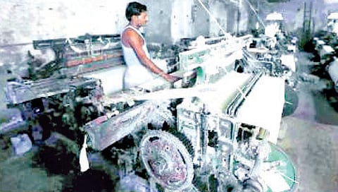 राज्यात यंत्रमागधारकांना 2,400 कोटींचा लाभ