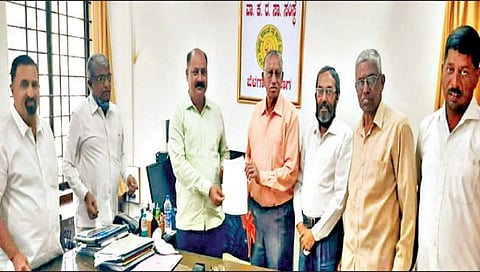 बेळगाव : मराठीच्या मागणीवर कर्नाटकी तुणतुणे : परिवहन मंडळाकडे बसवर मराठी फलकांची मागणी