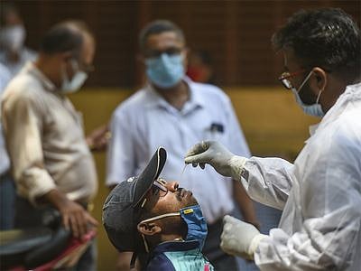 देशातील कोरोना रुग्णसंख्येत चढ-उतार! २४ तासांत ३० हजार नवे रुग्ण, ५१४ जणांचा मृत्यू