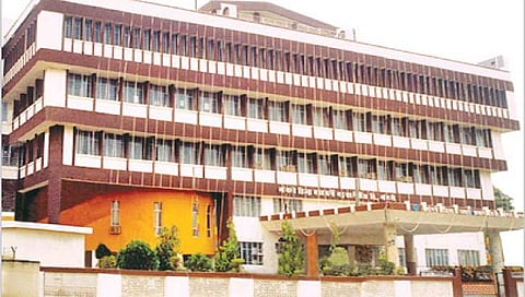 सांगली : बड्या थकबाकीदारांना पुन्हा कर्ज देणे बेकायदा