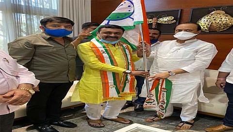 राष्ट्रवादीत प्रवेश