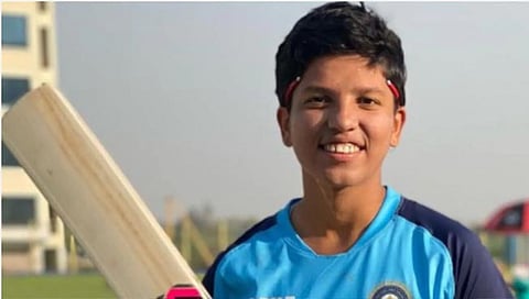 Richa Ghosh : रिचा घोषनं इतिहास रचला; महिला क्रिकेटमध्ये ठोकलं वेगवान अर्धशतक