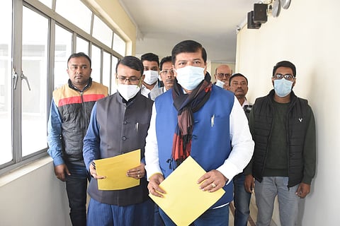 Tripura politics : त्रिपुरात भाजपला जोरदार झटका! दोन आमदारांचा काँग्रेसमध्ये प्रवेश, बिप्लब देब सरकार अडचणीत?