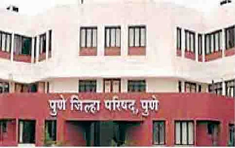 पुणे : बदली झाली तरी सोडवेना खुर्ची! सीईओंचे विभागप्रमुखावर कारवाईचे आदेश