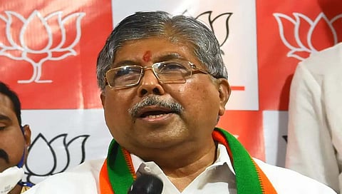 पवारांनी लोकांना फसवणं ही परंपरा : चंद्रकांत पाटील