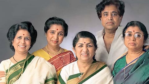 लता मंगेशकरांनी भावंडासह बाबांच्या पहिल्या श्राध्दाला घेतल्या होत्या ४ शपथ ! काय आहे तो किस्सा ?