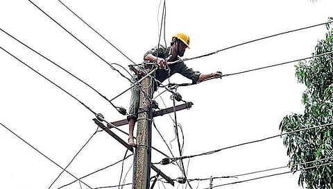 Electricity Workers : कर्नाटक राज्यातील वीज कर्मचारी देशभरातील आंदोलनात सहभागी नाहीत