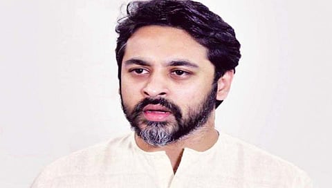 former mp Nilesh Rane : माजी खासदार नीलेश राणेंसह वीस जणांवर गुन्हा दाखल