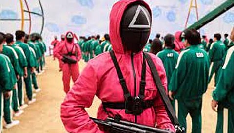 Squid Game : नेटफ्लिक्स थिएटर्समध्ये रीलिज करणार स्क्विड गेम