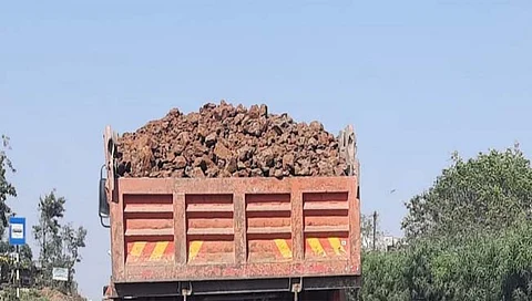 मुरूम उत्खननासाठी ‘पर्यावरण मंजुरी’ची गरज नाही : राज्य सरकारची उच्च न्यायालयात माहिती