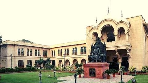 कुमार बिस्वास महाराष्ट्र सदनाचे नवे निवासी आयुक्त