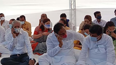 मंत्री नवाब मलिक यांच्या समर्थनार्थ महाविकास आघाडीचे उपोषण