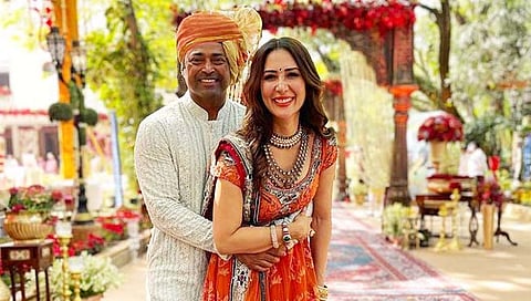 मित्राच्या लग्नात लिएंडर पेस-किम शर्माचा जलवा (Photo Viral)