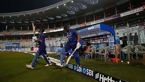 INDvsWI T20 : भारताला पहिला झटका, रोहित शर्मा बाद