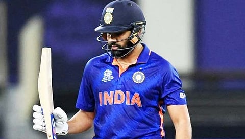 कर्णधार झालास म्हणून फलंदाजीकडे दुर्लक्ष नको, रोहितला फटकारले