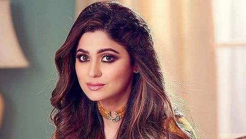 HBD Shamita : वरून उडी मारली तरी दोघींचं फोनवर बोलणं संपणार नाही