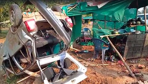 सिंधुदुर्ग : बिबवणेत कारला भिषण अपघात!