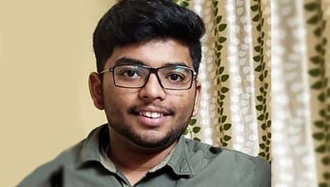 मला घरच्यांची आठवण येतेय! युक्रेनमध्ये अडकलेल्या वरदला पुण्याची ओढ