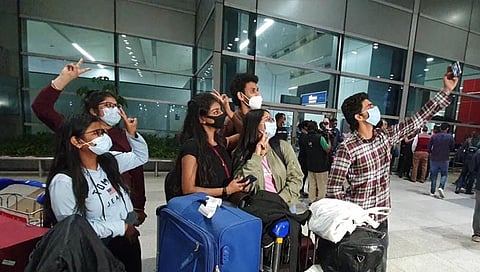 रशिया-युक्रेन तणाव : युक्रेनमधून २४२ भारतीय मायदेशी परतले