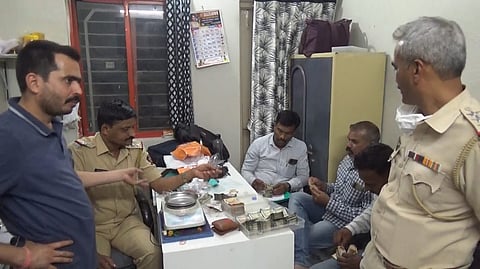 अमरावतीत ५ कोटींचे सोने जप्त : राजस्थानातील दोघांना अटक